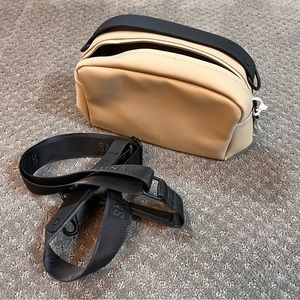 RAINS Box Bag - Sand